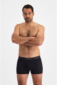 Joel (He/Him) wears size M and is 188cm tall with 99cm chest and 84cm waist